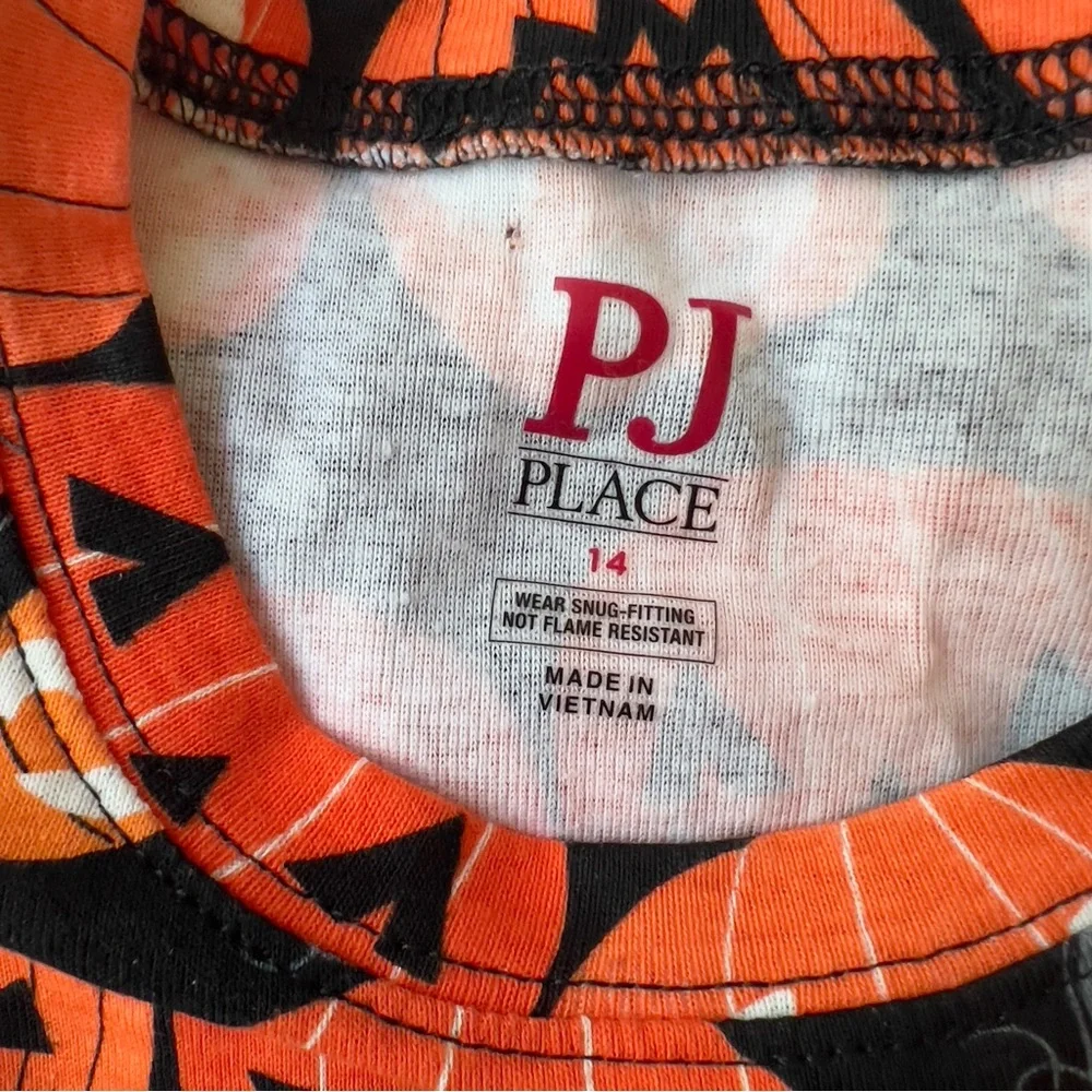 NWOT Children’s Place Pumpkin Pajama Set